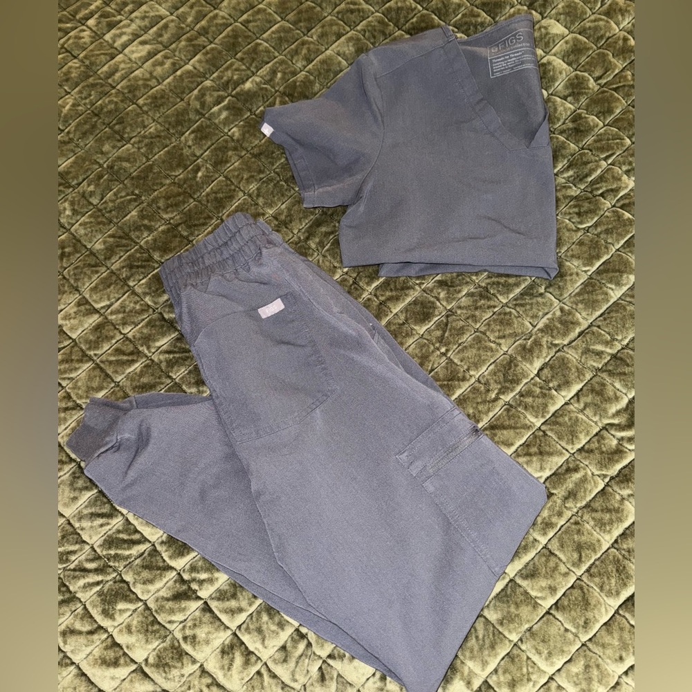 FIGS scrubs Dark Harbor scrub set XXSP bottoms XS top